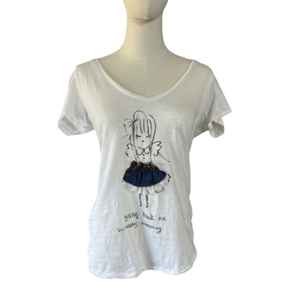 Zara White Short Sleeve Graphic Tee with Navy Appliqué Skirt